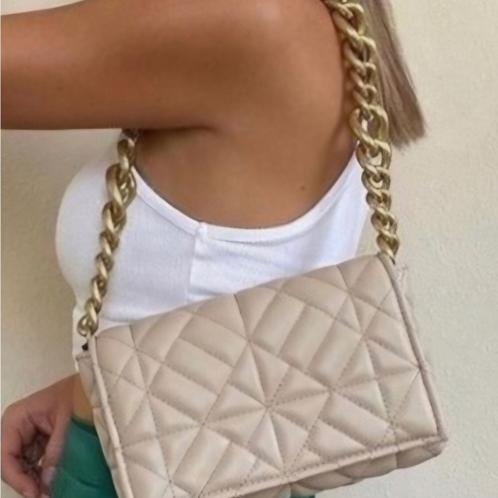 Zara Quilted Shoulder Bag with Gold Chain — Beige